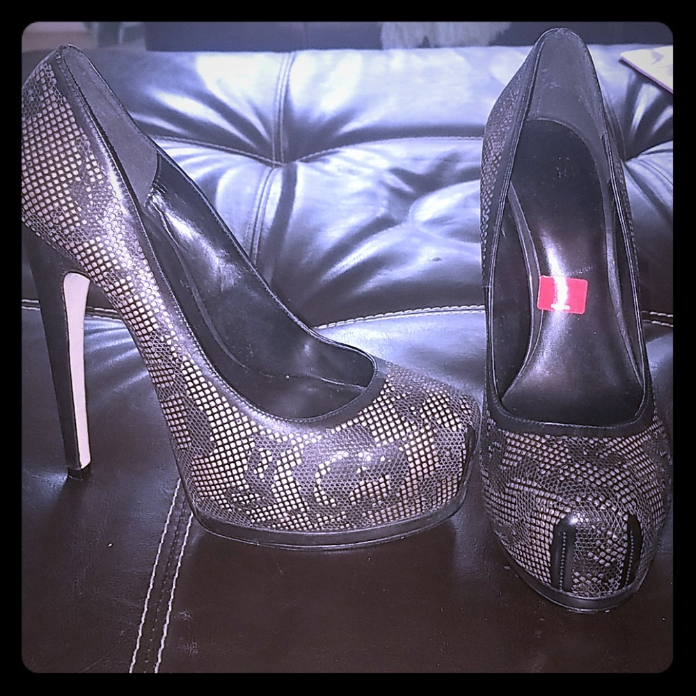 Shoe